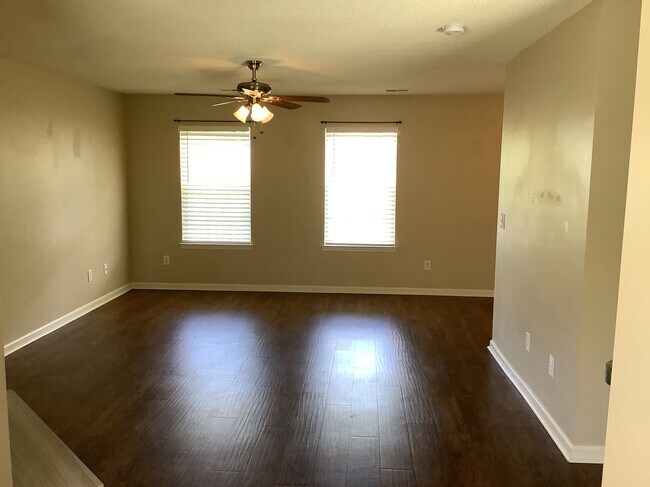 Building Photo - 7269 Sweet Grass Blvd