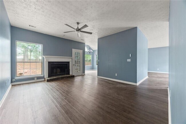 Building Photo - 4997 Wedgewood Pl
