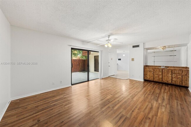 Building Photo - 3118 Spanish Wells Dr