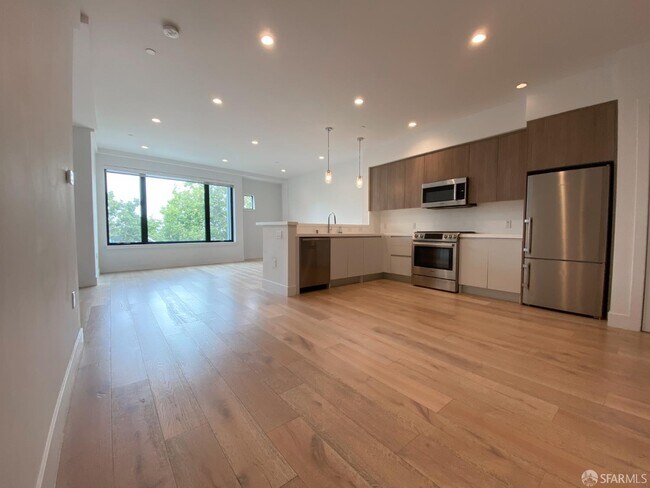 Building Photo - 2747 San Pablo Ave