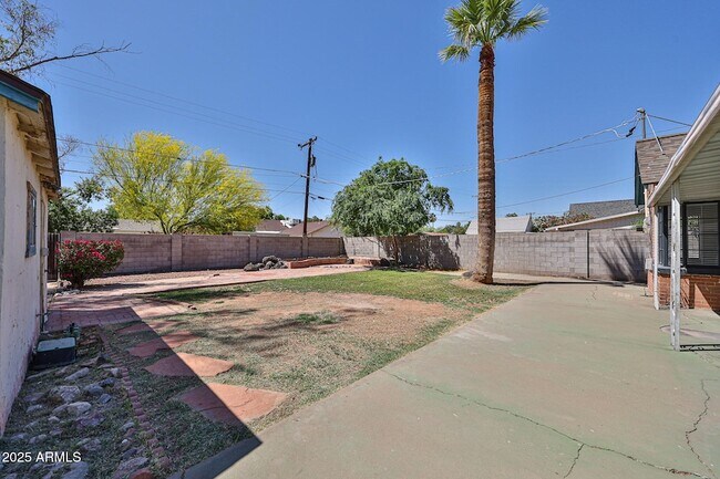 Building Photo - 63 W Windsor Ave