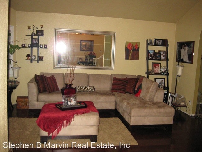 Building Photo - 5 br, 3 bath House - 40326 Alabar Dr