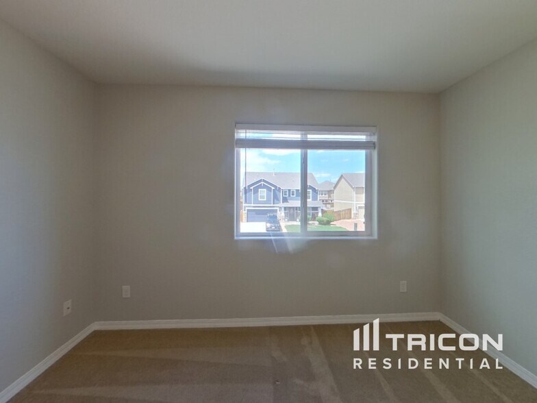Building Photo - 9563 Desert Poppy Ln