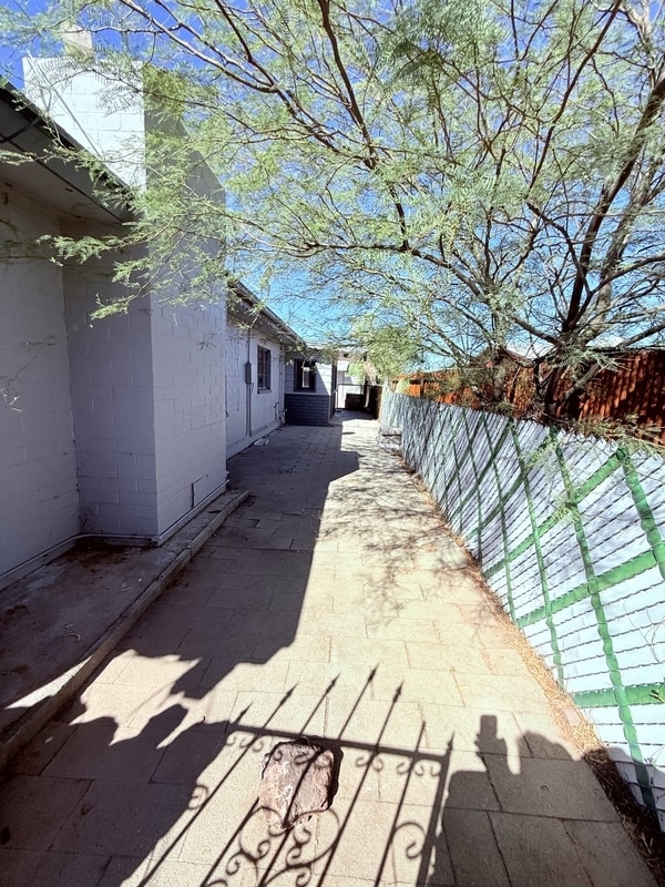 Building Photo - 1223 N Belvedere Ave