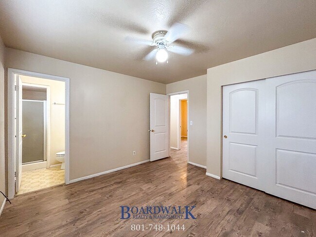 Building Photo - 2106 Western Charm Dr