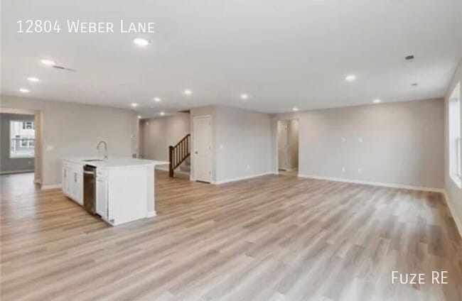 Building Photo - 12804 Weber Ln