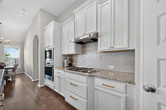 Building Photo - 4821 La Piedra Ln