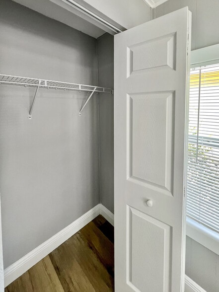 Building Photo - 3619 E Frierson Ave