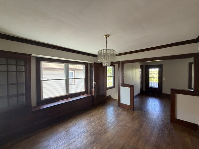 Building Photo - 14300 Darwin Ave