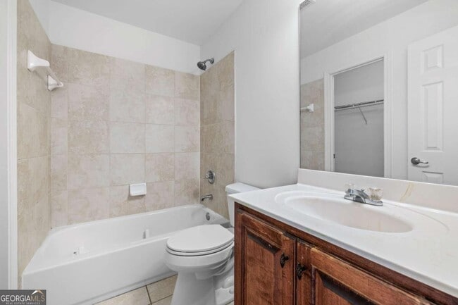 Building Photo - 1475 Boomer Cir