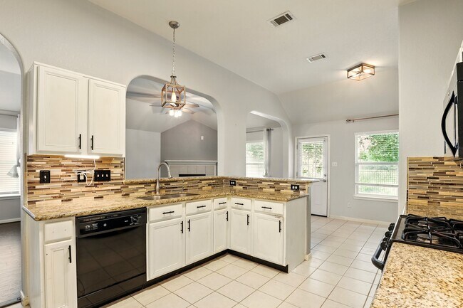 Building Photo - 303 Burris Park Dr