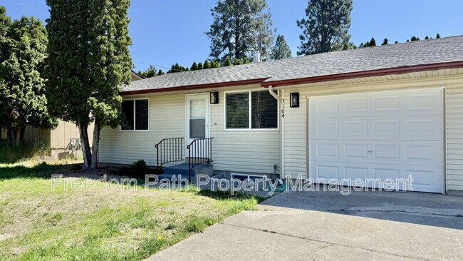 Primary Photo - 3104 N 19th St