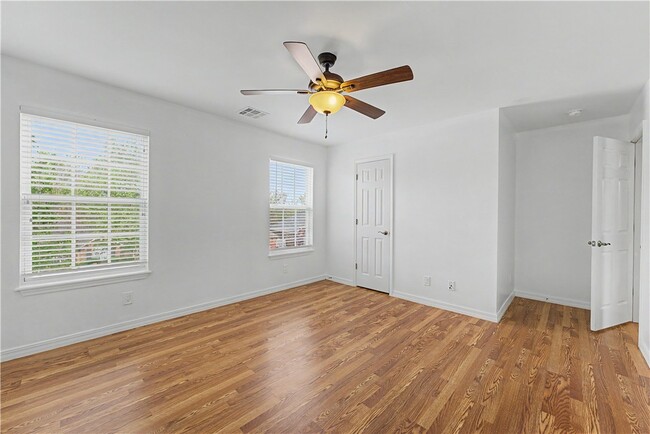 Building Photo - 5213 S 62nd St