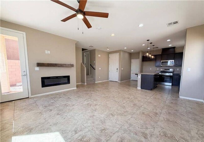 Building Photo - Located in the Southwest 3 Bed | 2.5 Bath | Loft | 2-Car Garage spacious backyard