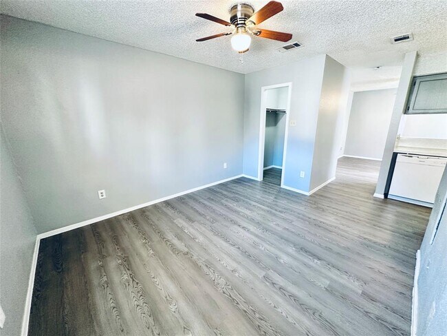 Building Photo - 3702 S 2nd St