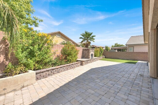 Building Photo - 3836 Bowers Hollow Ave