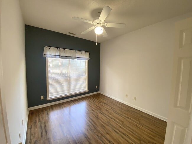 Building Photo - 42 Westminster Pl