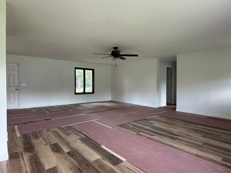 Building Photo - 2397 Braxton Bragg Dr
