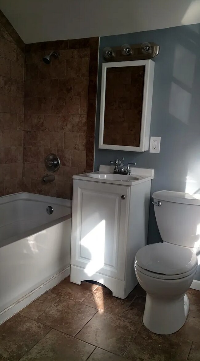 Bathroom 2 - 314 E Hickory St