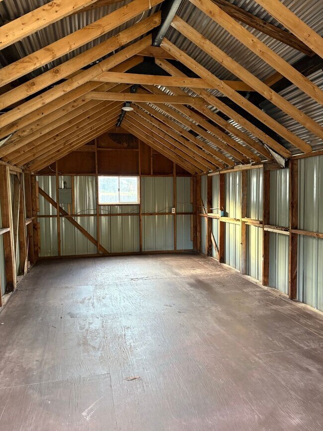 Building Photo - 102 Susan Kay Dr