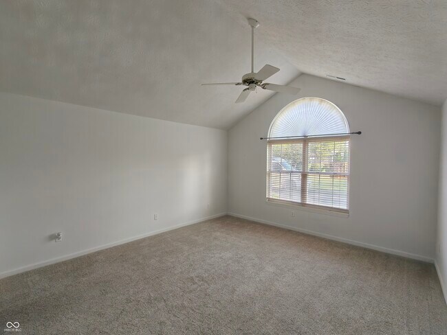 Building Photo - 2392 Steeple Chase