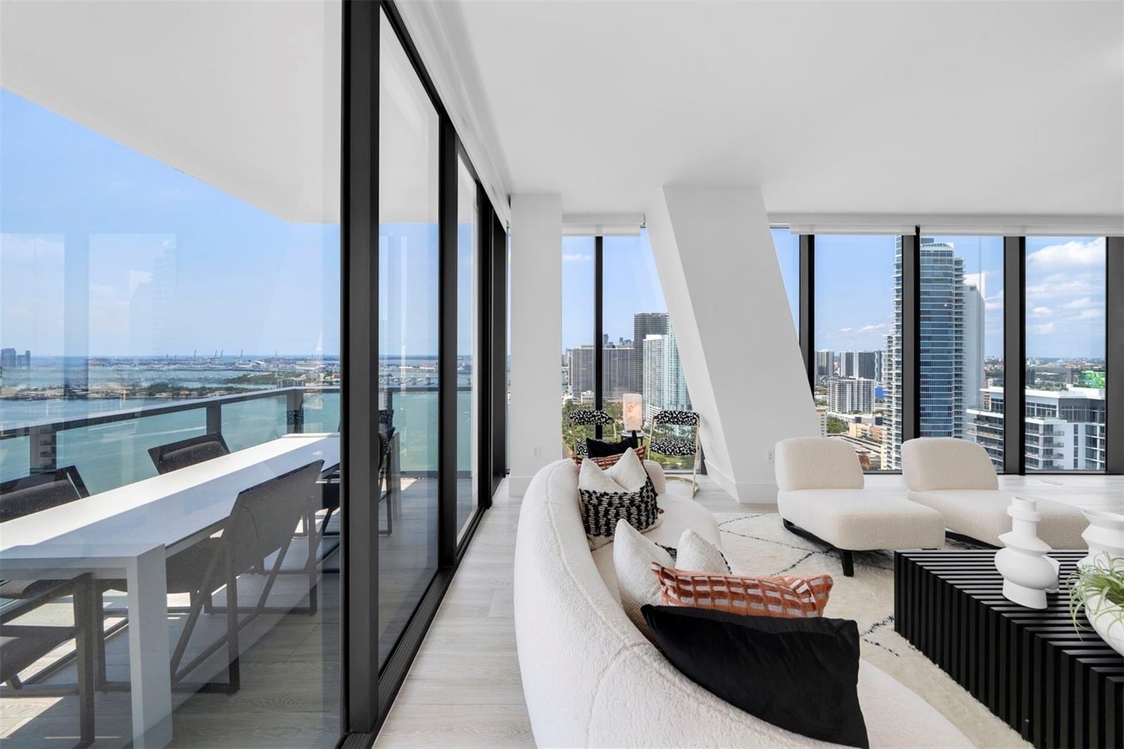 Building Photo - 788 NE 23rd St