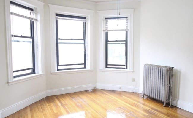 Primary Photo - 17-19 Washington St
