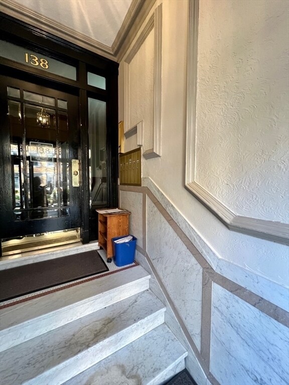 Building Photo - 138 Fuller St