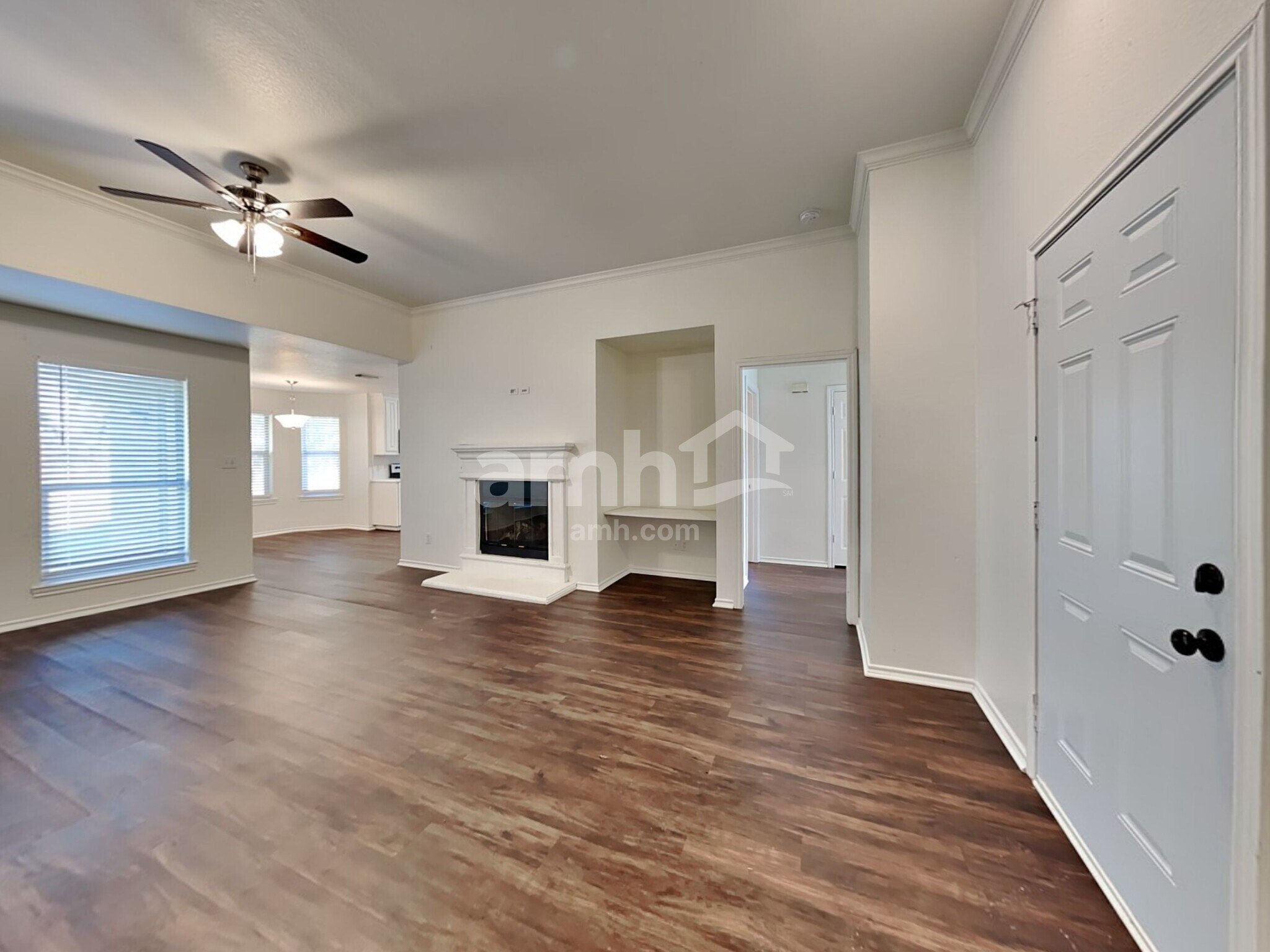 Building Photo - 129 N Point Dr