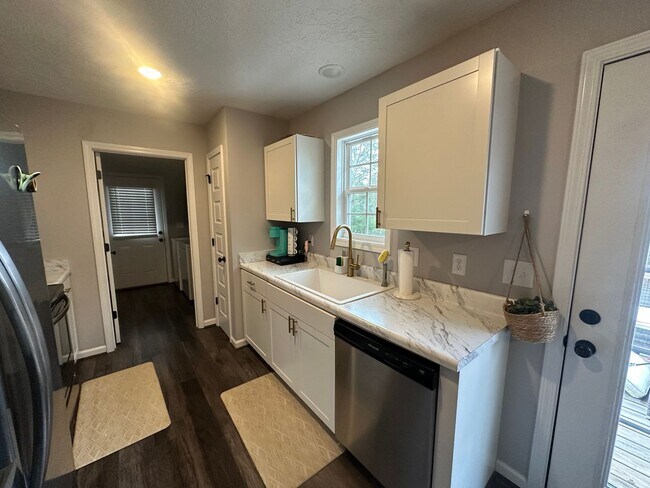 Building Photo - Jacksonville Rental!