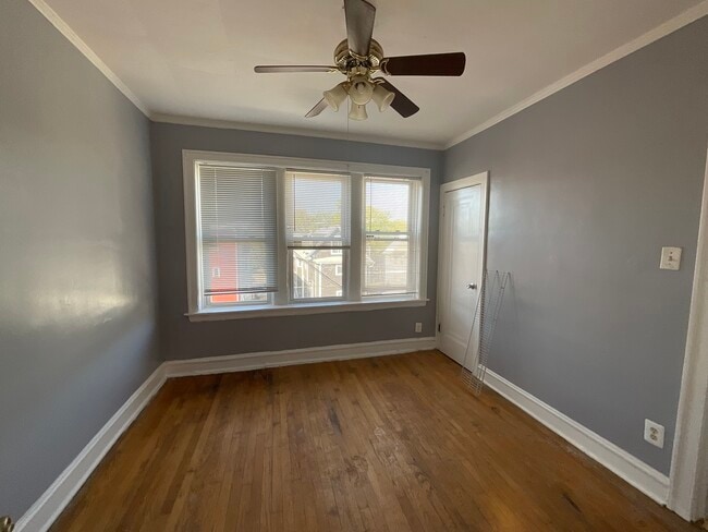 Building Photo - 148 N Mason Ave
