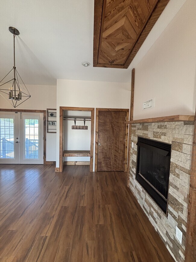 Building Photo - 5018 Bryant Pond Rd