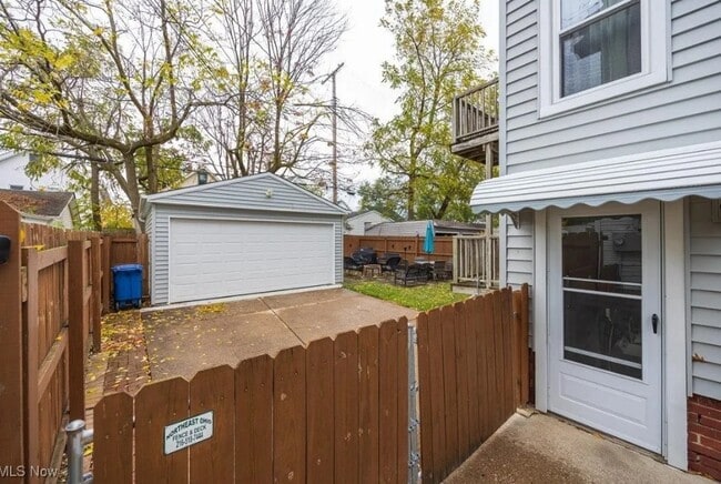 Building Photo - 2100 Wascana Ave
