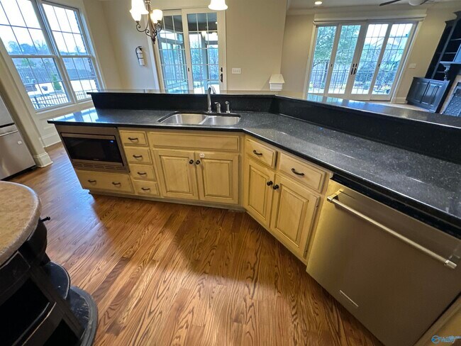 Building Photo - 6 Walnut Cove Blvd SW