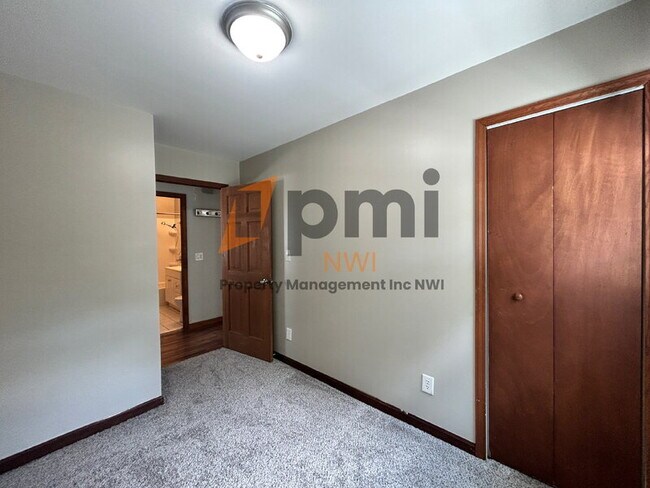 Building Photo - 3 Walnut Pkwy