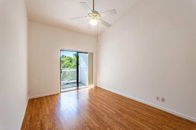 Building Photo - 2936 Florida Blvd