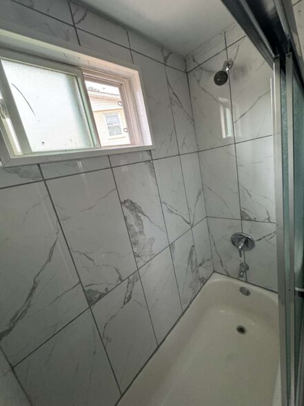 Building Photo - 201 Chandler Dr