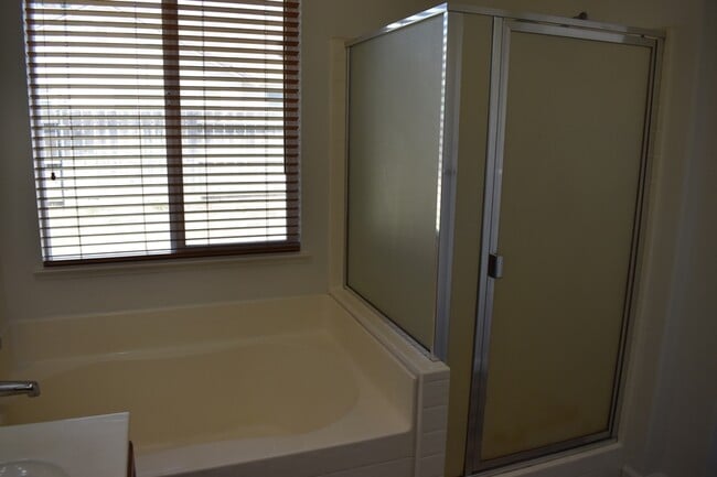 Building Photo - 1283 Orion Ct