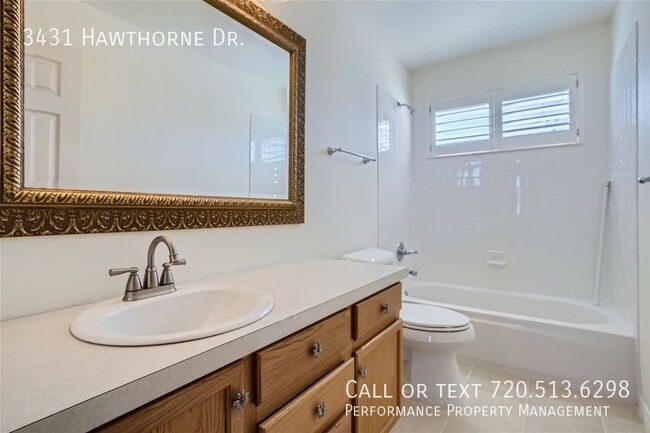 Building Photo - 3431 Hawthorne Dr