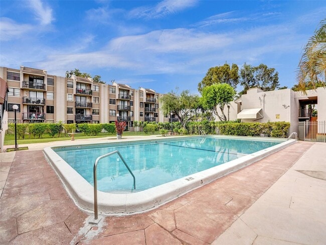 Building Photo - 3601 SW 117th Ave