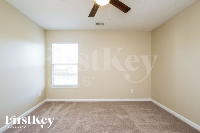 Building Photo - 3166 Redwood Run