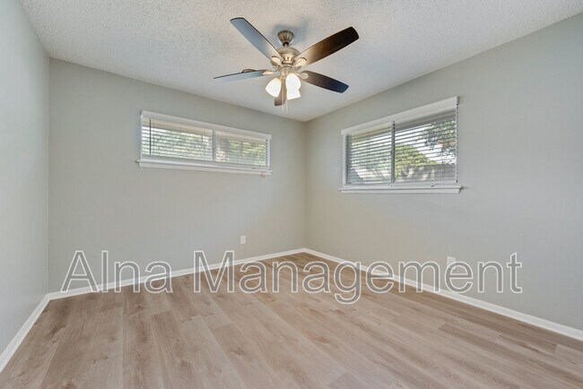 Building Photo - 7320 Monterrey Dr