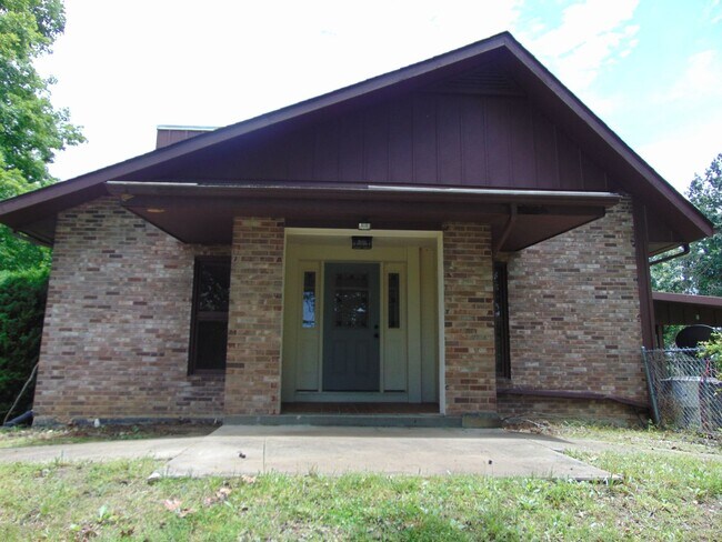 Building Photo - 12820 W Hwy EE