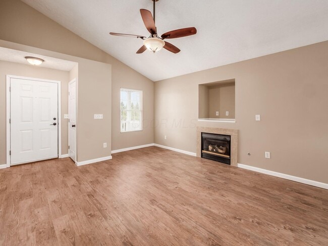 Building Photo - 5222 Horseshoe Dr N