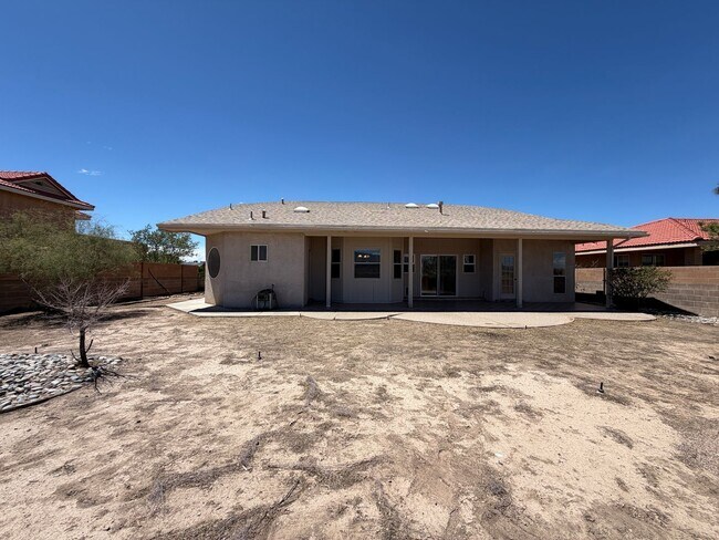 Building Photo - 7281 Spruce Mountain Loop NE