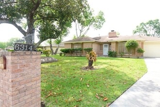 Building Photo - 6314 Sandy Oaks Dr