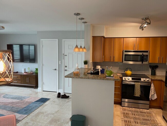Building Photo - 1050 Crystal Way
