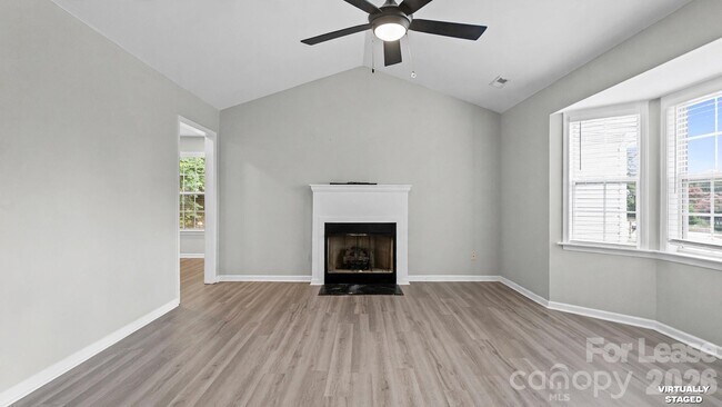 Building Photo - 3320 Whitebridge Ln