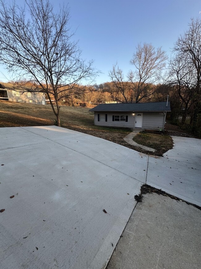 Building Photo - 408 Hassler Mill Rd