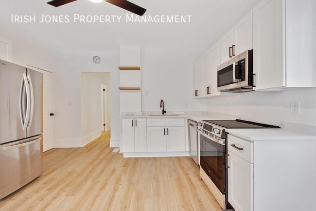 Building Photo - 9 West Ave